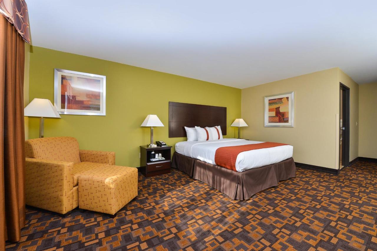 Holiday Inn Mount Prospect-Chicago Exterior photo